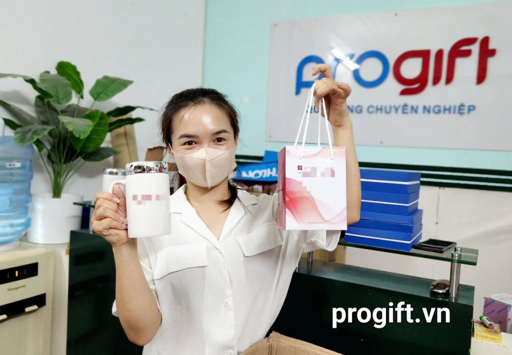 Đơn vị chuyên quà tặng doanh nghiệp PROGIFT